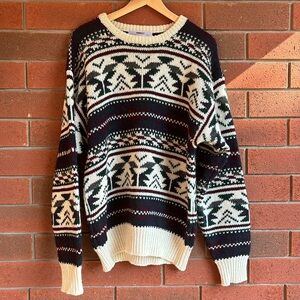 Vintage Woodwards Sportswear 100% Virgin Wool Sweater